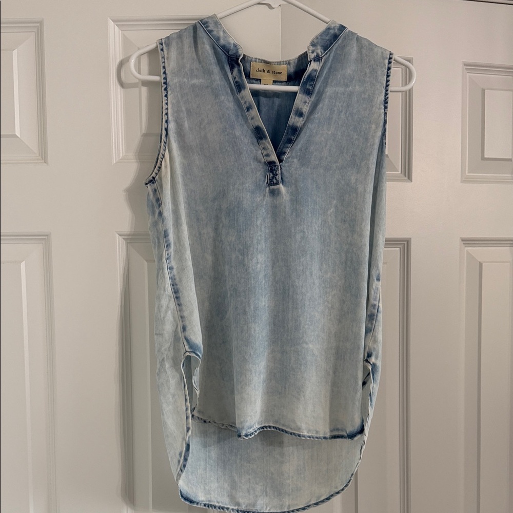 Cloth & Stone Light Blue Sleeveless Blouse